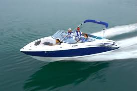 speed boat